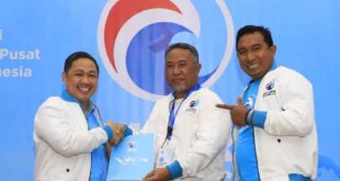 Penyerahan SK Partai Gelora